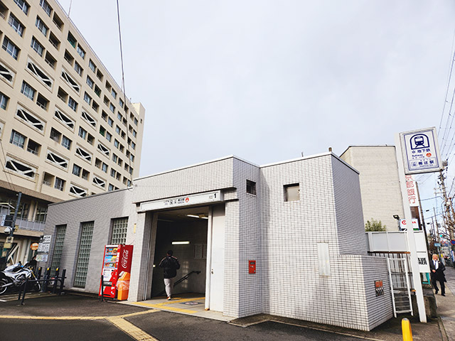 京都地下鉄東西線椥辻駅